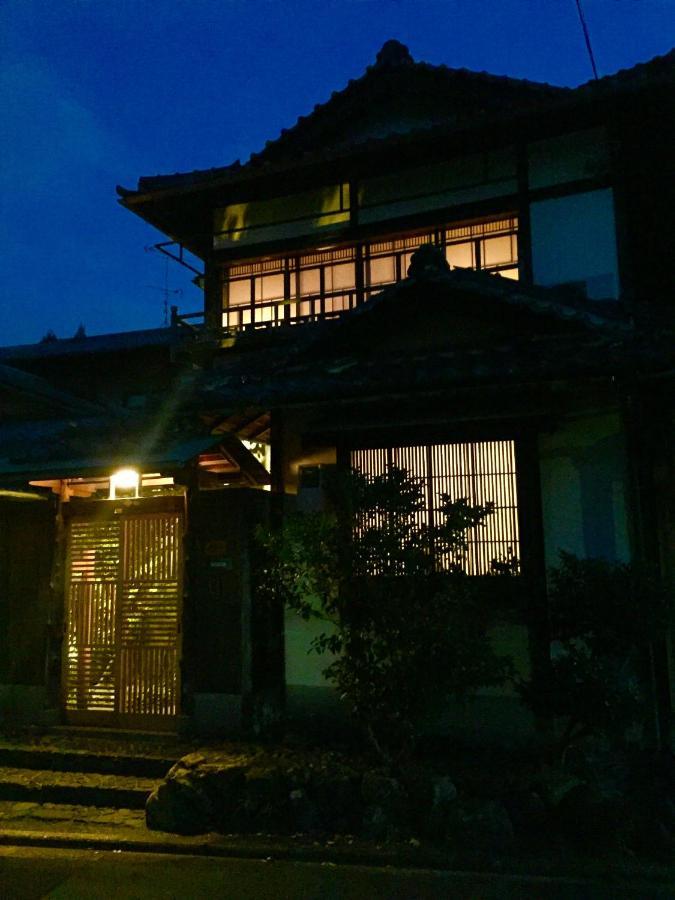 Uta Yomi Dori Villa Киото Екстериор снимка
